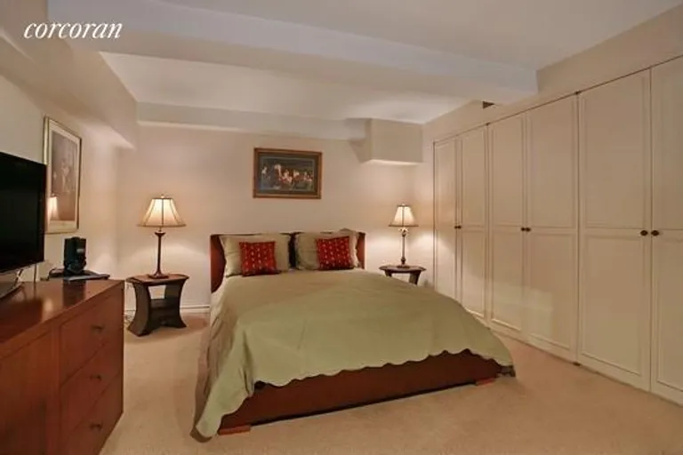 New York City Real Estate | View West 73rd Street, 5M | room 2 | View 3