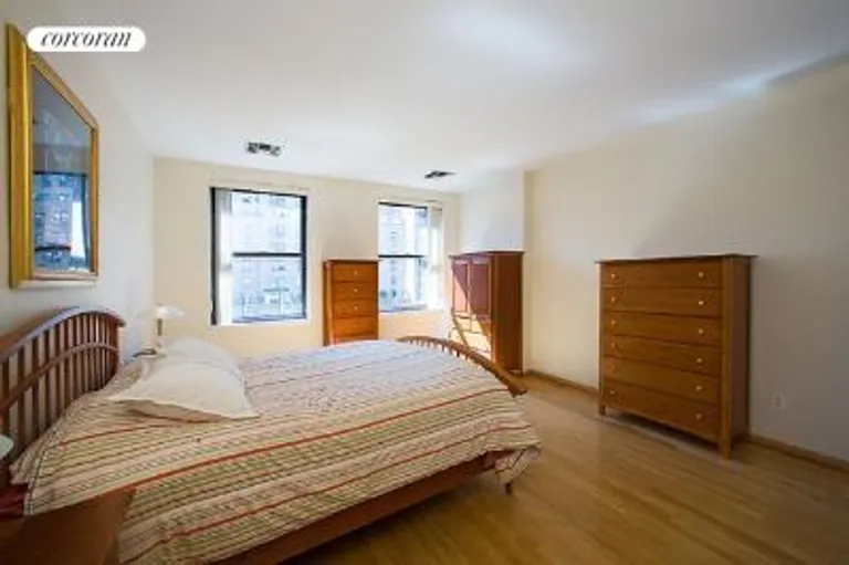 New York City Real Estate | View 253 West 73rd Street, 7D | room 3 | View 4