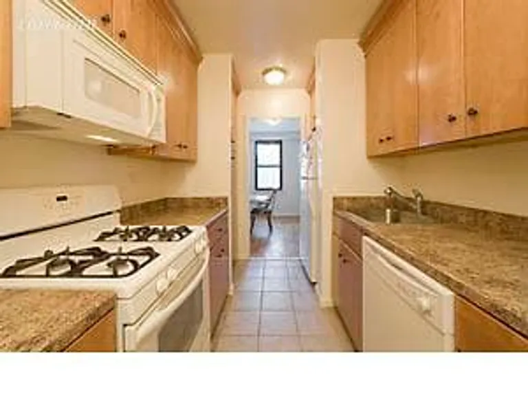 New York City Real Estate | View 196 East 75th Street, 12D | room 2 | View 3