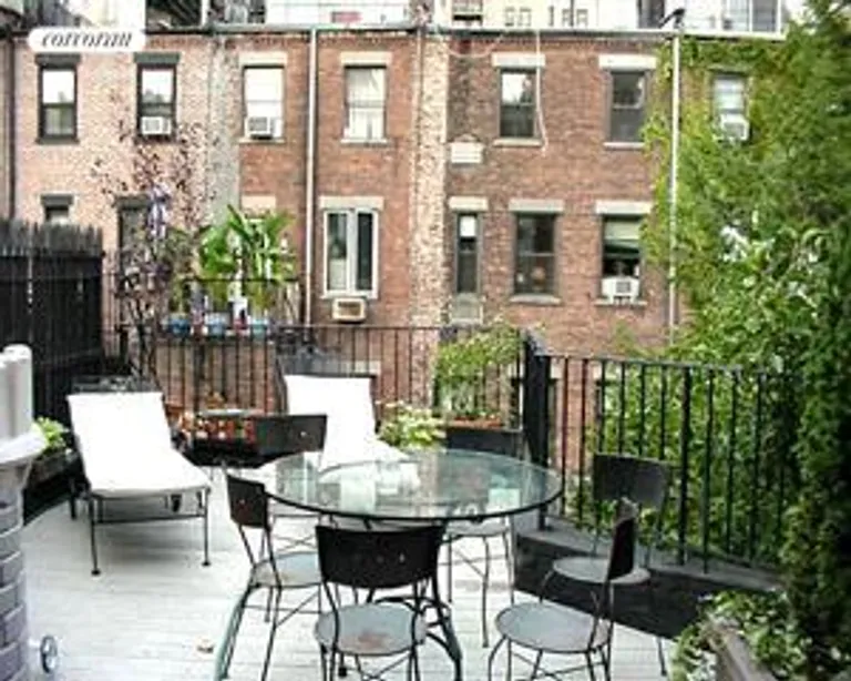 New York City Real Estate | View 129 West 77th Street, 2 | room 4 | View 5