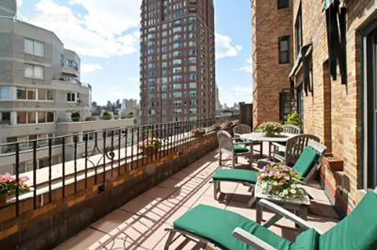 New York City Real Estate | View 205 East 78th Street, 18D | room 9 | View 10