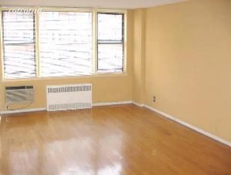 New York City Real Estate | View 200 West 79th Street, 12J | 1 Bed, 1 Bath | View 1