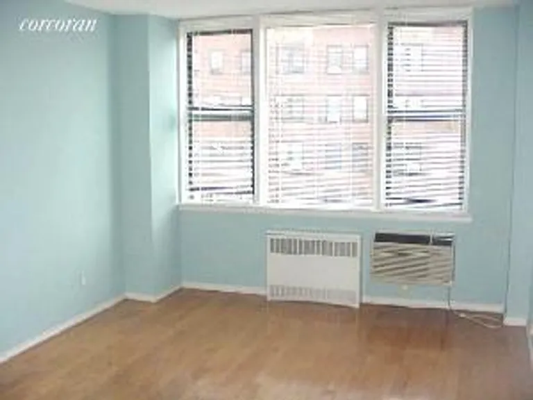 New York City Real Estate | View 200 West 79th Street, 12J | room 1 | View 2