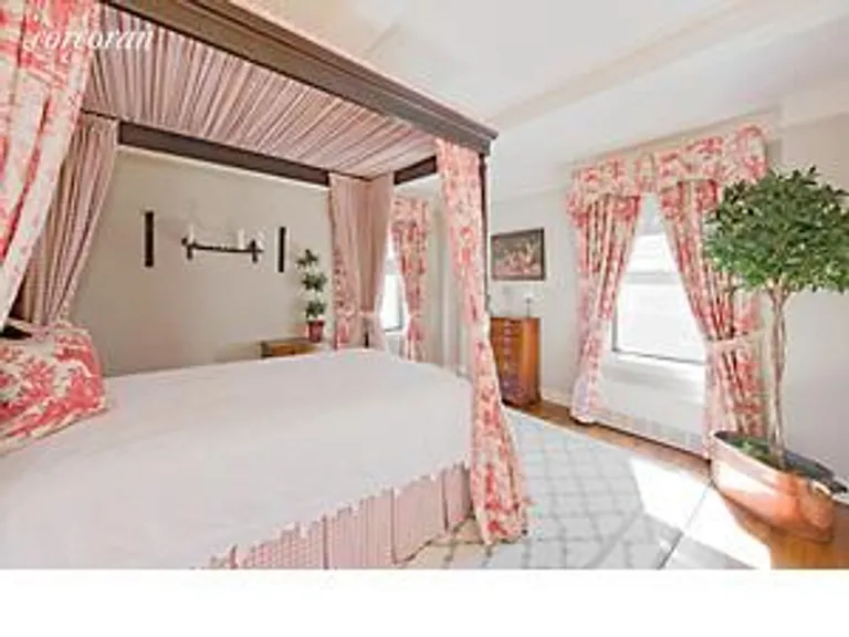 New York City Real Estate | View 140 East 81st Street, 9F | room 2 | View 3