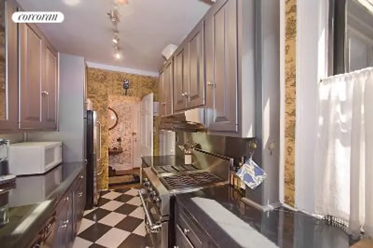 New York City Real Estate | View 119 East 84th Street, 6C | room 1 | View 2