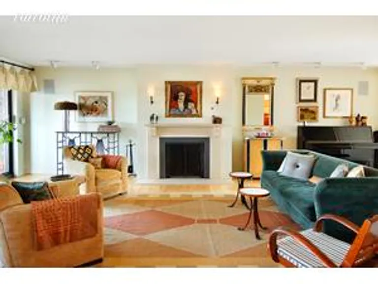 New York City Real Estate | View 111 East 85th Street, 30D | 3 Beds, 4 Baths | View 1