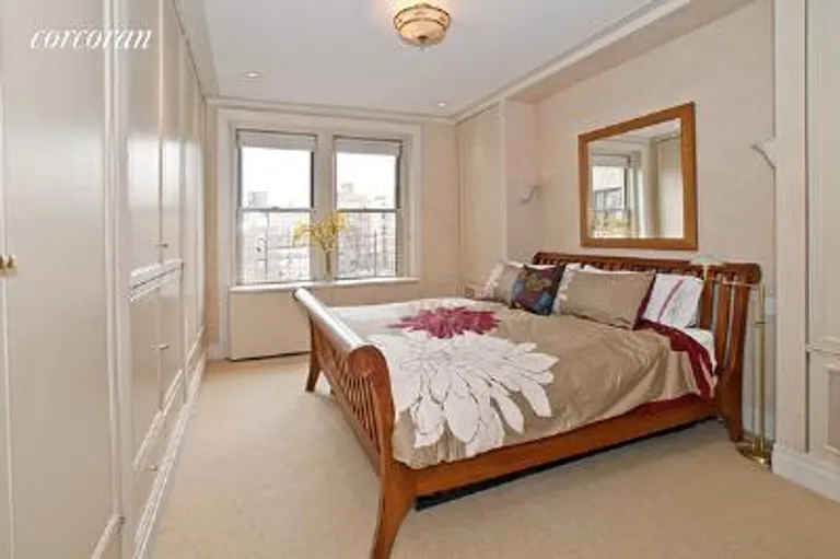 New York City Real Estate | View 302 West 86th Street, 8B | room 2 | View 3