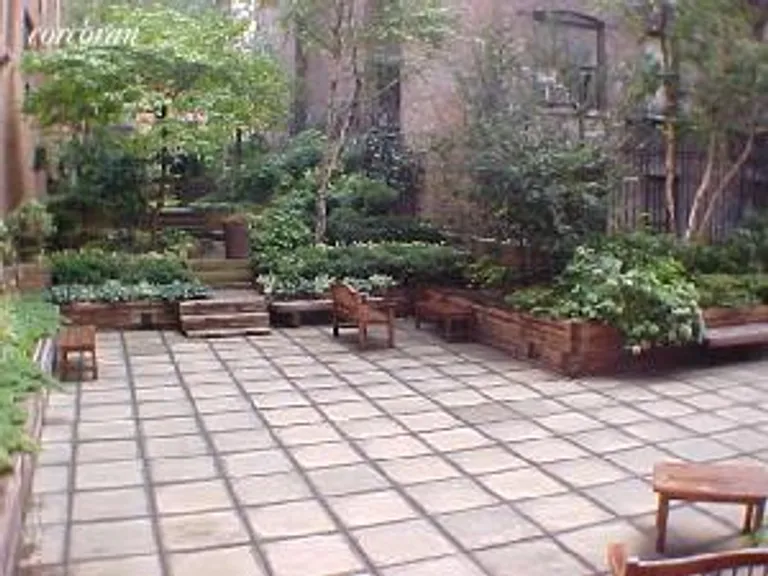 New York City Real Estate | View 100 WEST 89TH STREET, 3B | room 1 | View 2