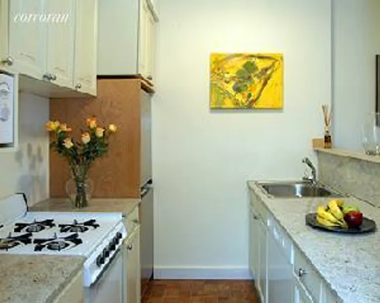 New York City Real Estate | View 205 West 89th Street, PH8 | room 2 | View 3