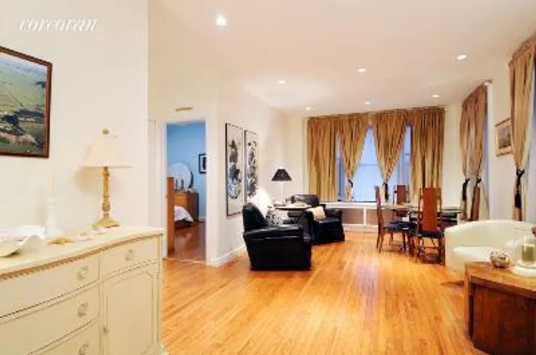 New York City Real Estate | View 251 West 89th Street, 6C | 2 Beds, 2 Baths | View 1