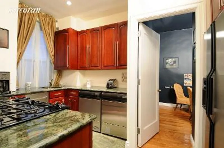 New York City Real Estate | View 251 West 89th Street, 6C | room 2 | View 3