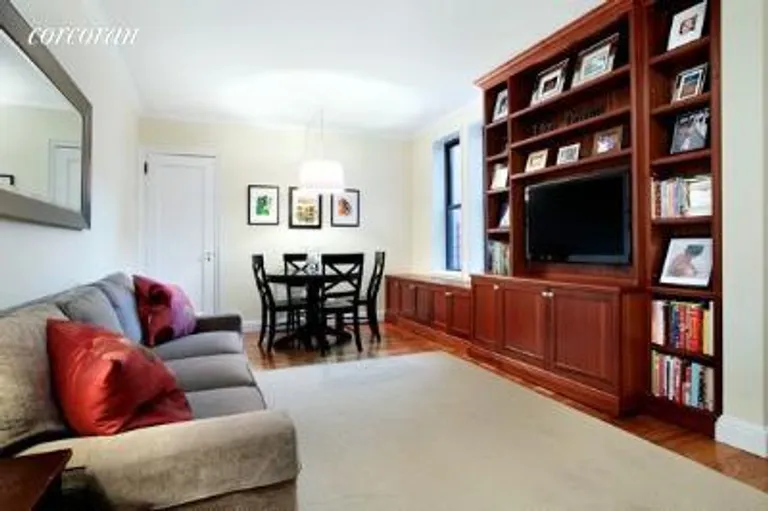 New York City Real Estate | View 166 East 92Nd Street, 6G | 2 Beds, 1 Bath | View 1