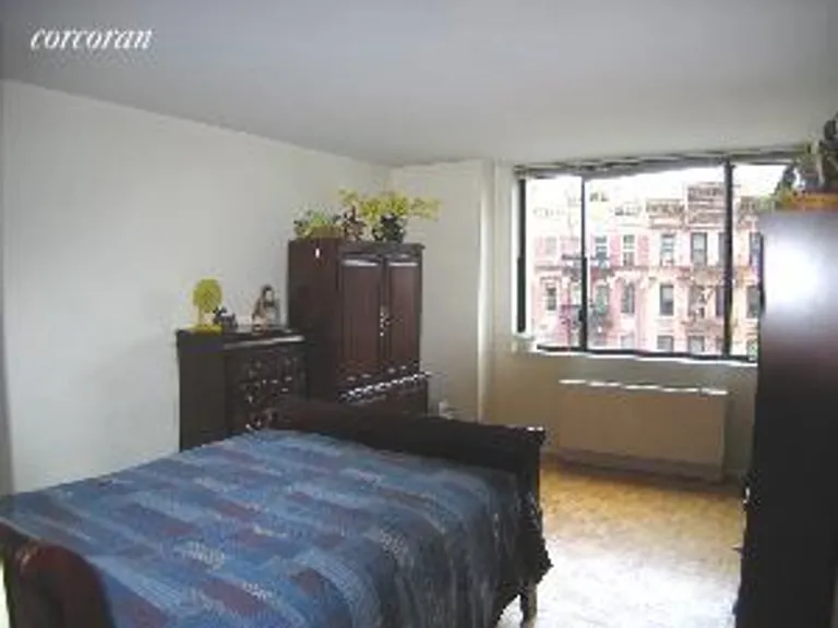 New York City Real Estate | View 245 East 93rd Street, 4A | room 2 | View 3