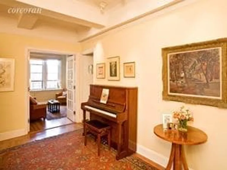 New York City Real Estate | View 139 East 94th Street, 8B | room 1 | View 2