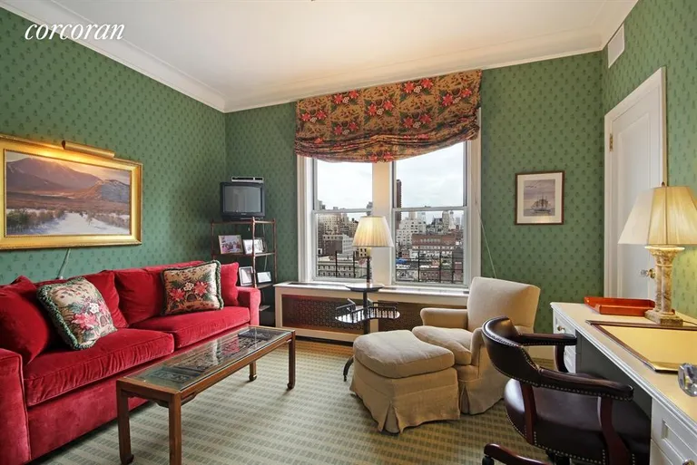 New York City Real Estate | View 8 East 96th Street, 16C | Extra Room | View 7
