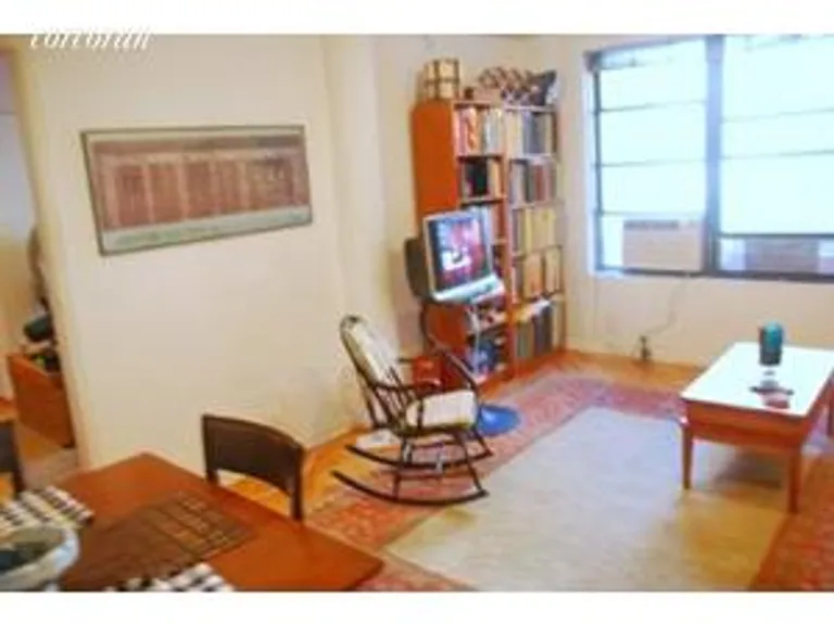 New York City Real Estate | View 60 West 68th Street, 8G | room 2 | View 3