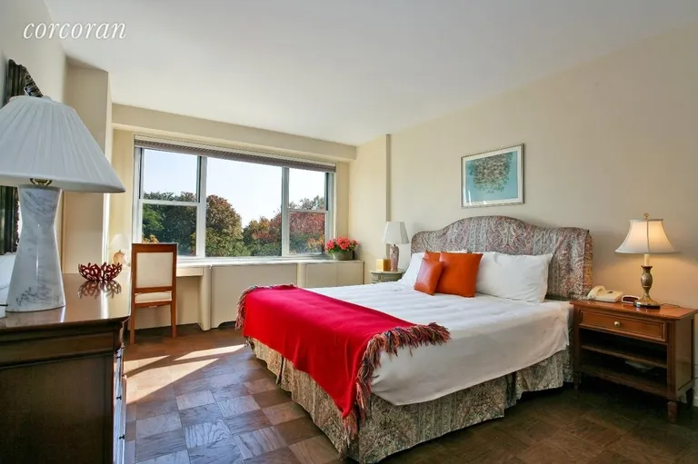 New York City Real Estate | View 80 Central Park West, 7A | room 2 | View 3