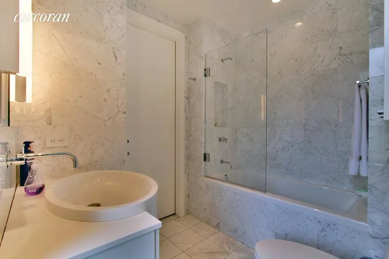 New York City Real Estate | View 333 Central Park West, 42 | Bathroom | View 6