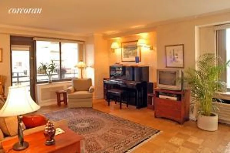 New York City Real Estate | View 372 Central Park West, 8R | 2 Beds, 2 Baths | View 1