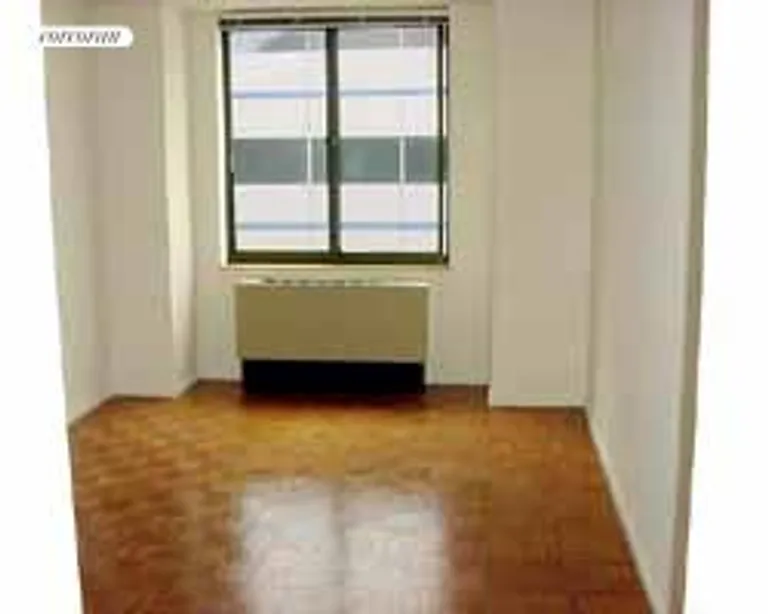New York City Real Estate | View 275 Greenwich Street, 10B | room 3 | View 4