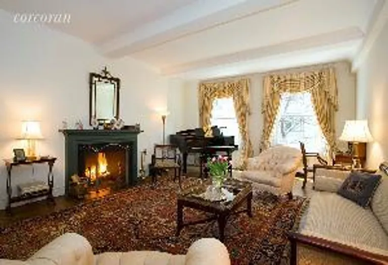 New York City Real Estate | View 940 Park Avenue, 3B | 2 Beds, 2 Baths | View 1