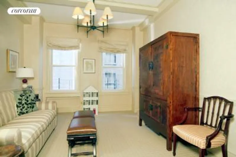 New York City Real Estate | View 1045 Park Avenue, 5A | room 1 | View 2