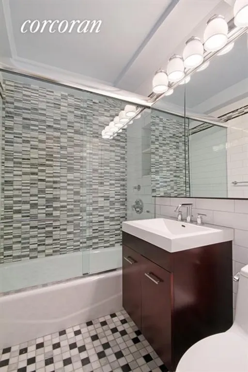 New York City Real Estate | View 211 East 53rd Street, 4L | Bathroom | View 4