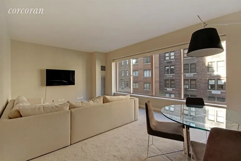New York City Real Estate | View 200 East 69th Street, 6O | 1 Bed, 1 Bath | View 1