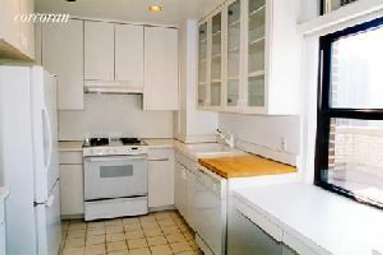 New York City Real Estate | View 263 West End Avenue, 19B | room 2 | View 3