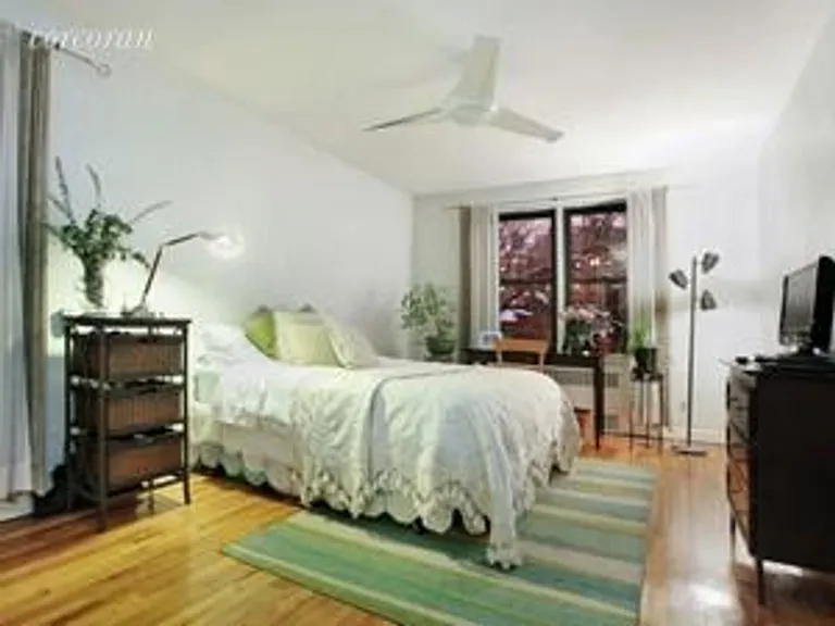 New York City Real Estate | View 157 East 18th Street, 4J | room 1 | View 2