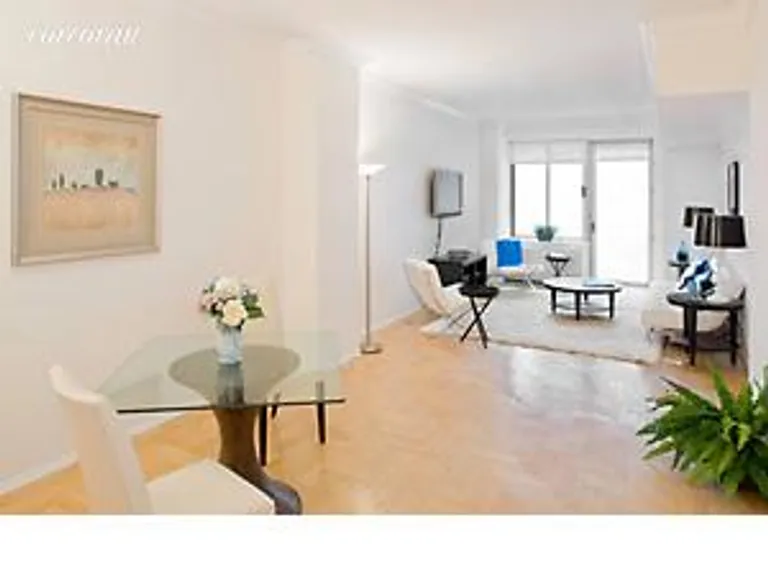 New York City Real Estate | View 170 East 87th Street, E16H | room 1 | View 2