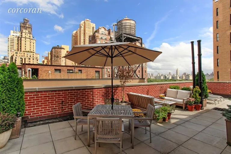 New York City Real Estate | View 11 West 69th Street, PHB | 2 Beds, 2 Baths | View 1