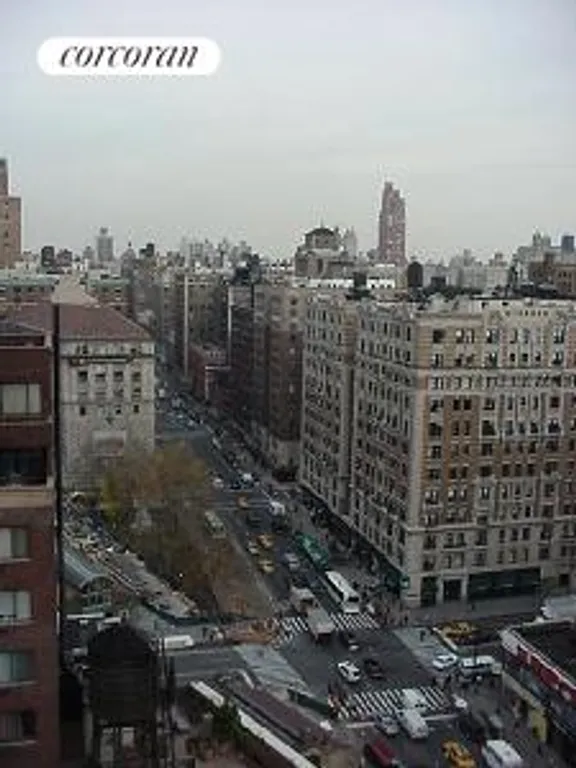 New York City Real Estate | View 201 West 70th Street, 21B | room 3 | View 4