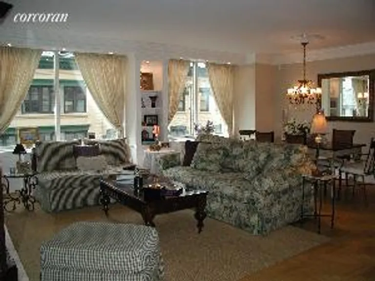 New York City Real Estate | View 170 East 87th Street, W6B | 2 Beds, 2 Baths | View 1