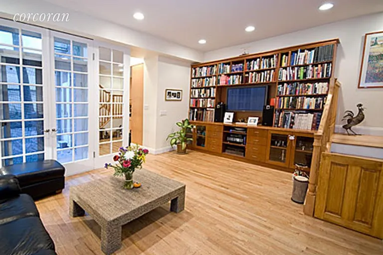 New York City Real Estate | View 18 East 63rd Street, 2 | room 1 | View 2