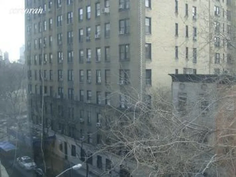 New York City Real Estate | View 11 West 95th Street, 4F | room 2 | View 3