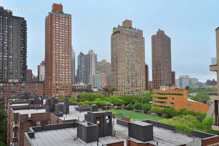 New York City Real Estate | View 200 East End Avenue, 10A | room 1 | View 2