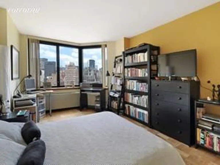 New York City Real Estate | View 415 East 37th Street, 29K | room 2 | View 3