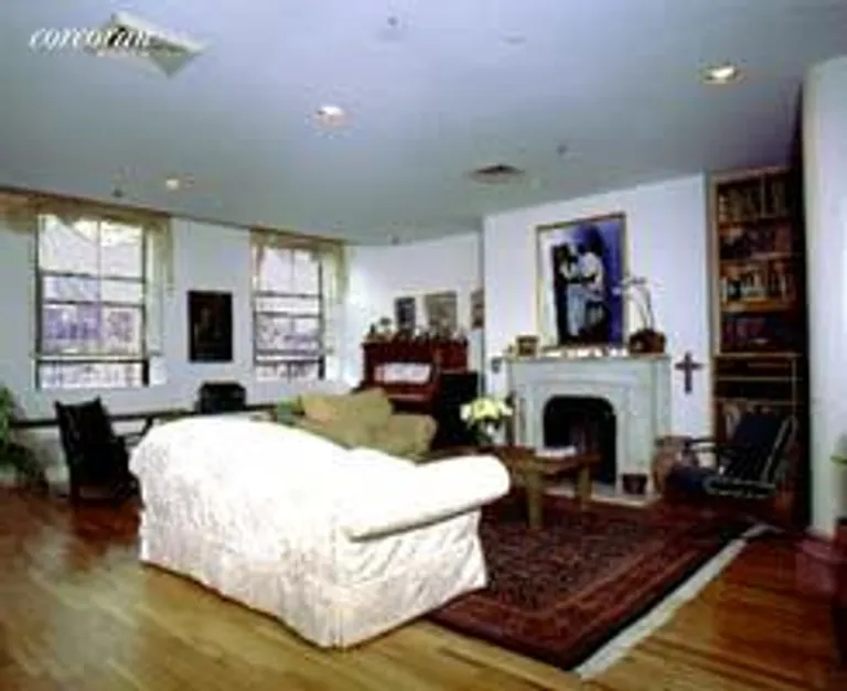 New York City Real Estate | View 64 West 15th Street, PH6E | 2 Beds, 1 Bath | View 1