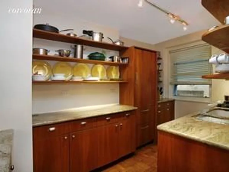 New York City Real Estate | View 10 West 66th Street, 3K | room 1 | View 2