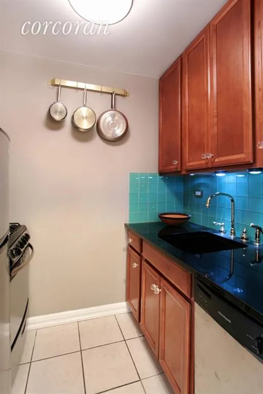 New York City Real Estate | View 115 East 9th Street, 11K | Kitchen | View 2
