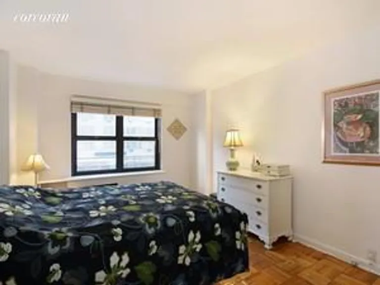 New York City Real Estate | View 240 East 76th Street, 2J | room 1 | View 2