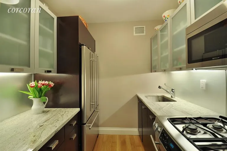 New York City Real Estate | View 212 East 47th Street, 34C | Kitchen | View 2