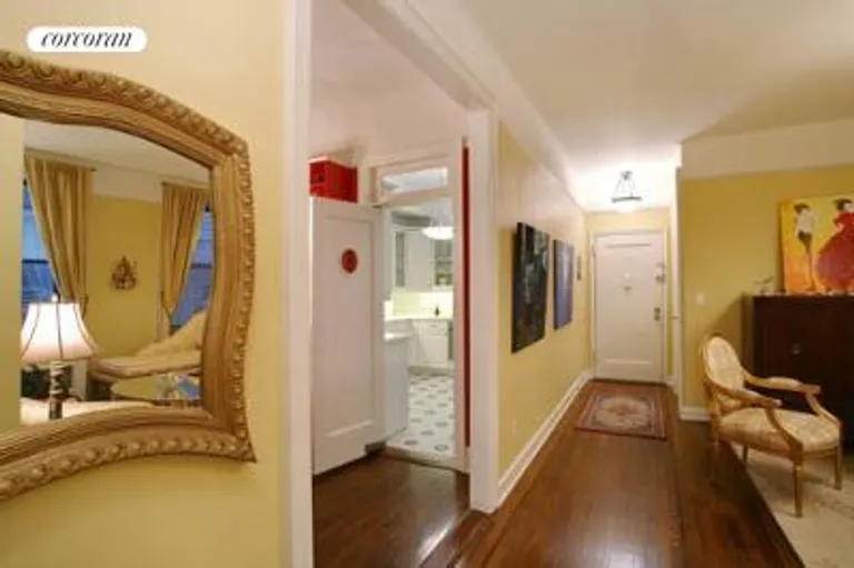 New York City Real Estate | View 600 West End Avenue, 7A | Entry Gallery | View 6