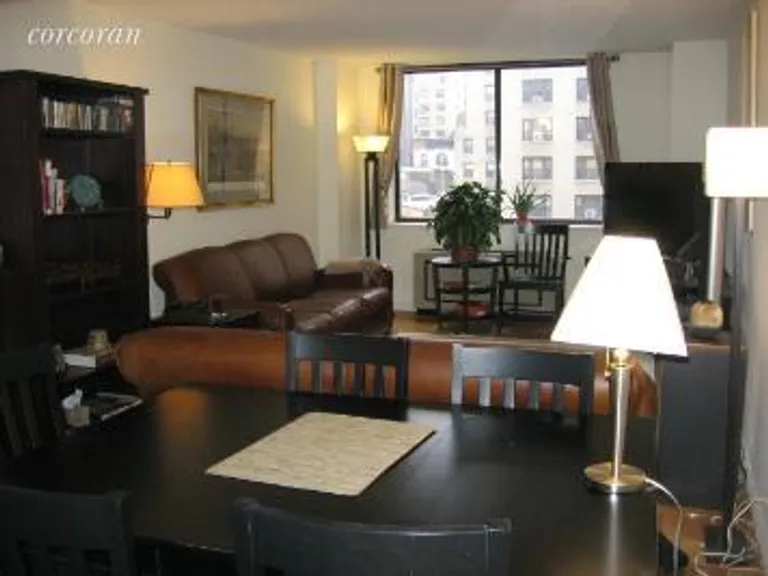 New York City Real Estate | View 275 West 96th Street, 11A | room 1 | View 2
