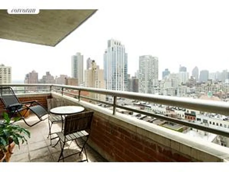 New York City Real Estate | View 401 East 84th Street, 15A | room 3 | View 4