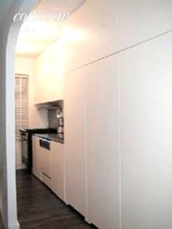 New York City Real Estate | View 165 West 20th Street, 2B | room 1 | View 2