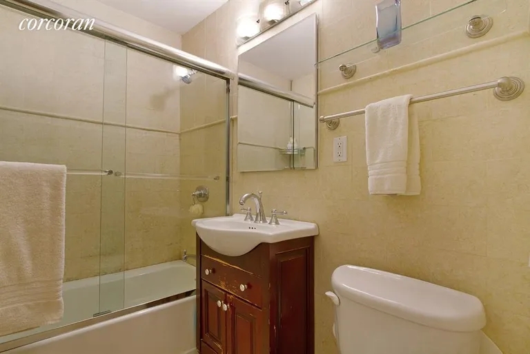 New York City Real Estate | View 420 East 55th Street, 8N | Bathroom | View 5