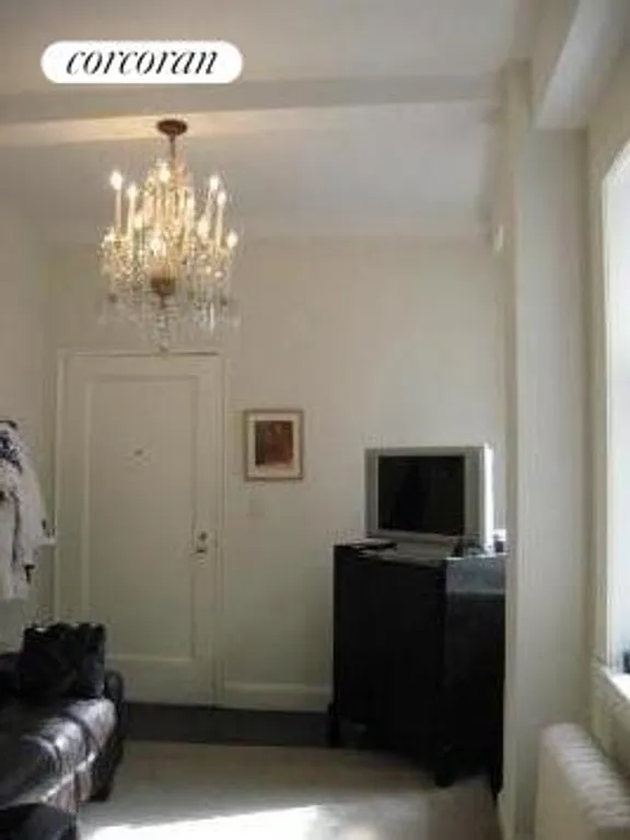 New York City Real Estate | View 2 West 67th Street, 12G | entry | View 4