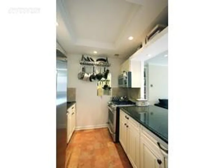 New York City Real Estate | View 253 West 73rd Street, 9C | room 2 | View 3